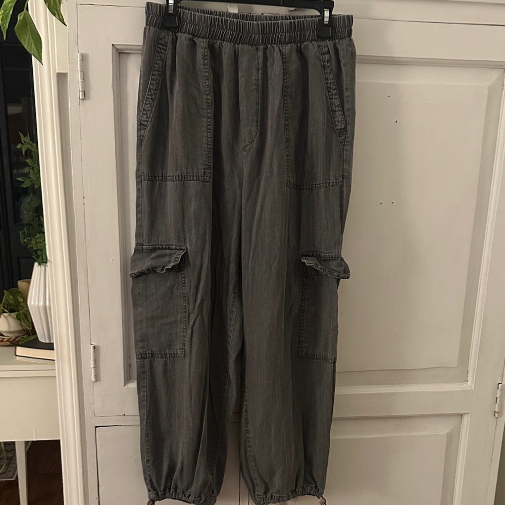 Jane and Delancey Charcoal Cargo Pants